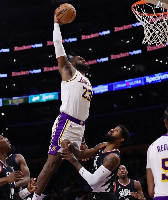 kaiyun-关于Ming重返赛场，反败为胜首场状态出色，勇士观众沸腾！再创辉煌时刻的信息